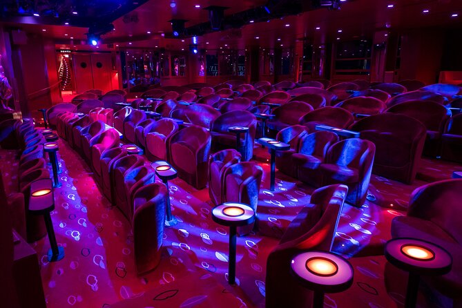 Paris: Crazy Horse Cabaret Show - The 90-minute show: music, dance, and light