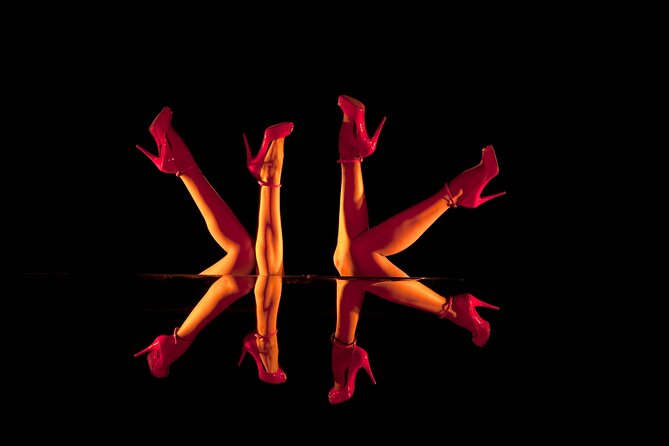 Paris: Crazy Horse Cabaret Show - Why the intimate theater matters