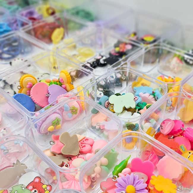 Paris: Create your phone strap, bag or keychain - Key points to know before you book