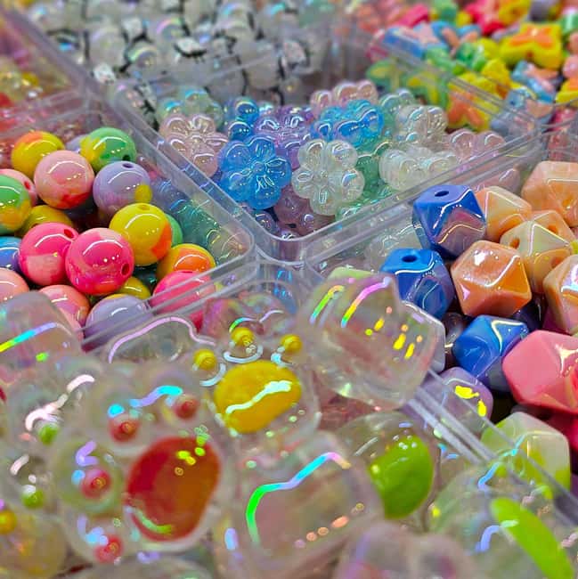 Paris: Create your phone strap, bag or keychain - Why the kawaii theme works in Paris