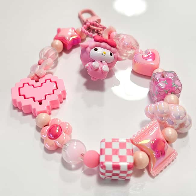 Paris: Create your phone strap, bag or keychain - Choosing beads, figurines, and accessories