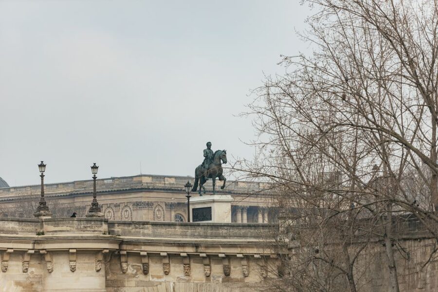 Paris: Cruise on the Saint-Martin Canal and the Seine River - Emerging at Port de l’Arsenal and Place de la Bastille