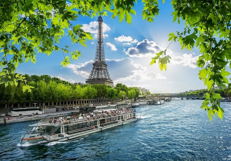 Paris: Day or Sunset Cruise with Drink, Ice Cream or Dessert - Les Invalides and the National Assembly