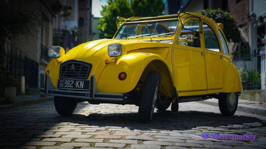 Paris: Discover Paris 2CV - What the 2CV adds to a Paris sightseeing tour