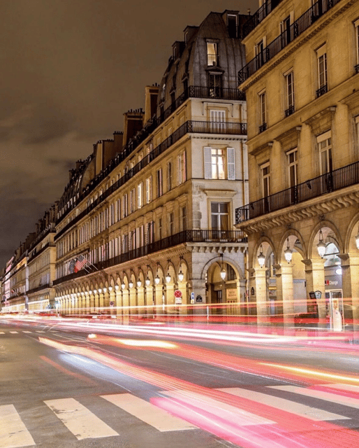 Paris: Discover Paris 2CV - Arc de Triomphe and the Champs-Élysées