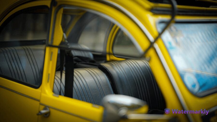 Paris: Discover Paris 2CV - Montmartre and the Left Bank