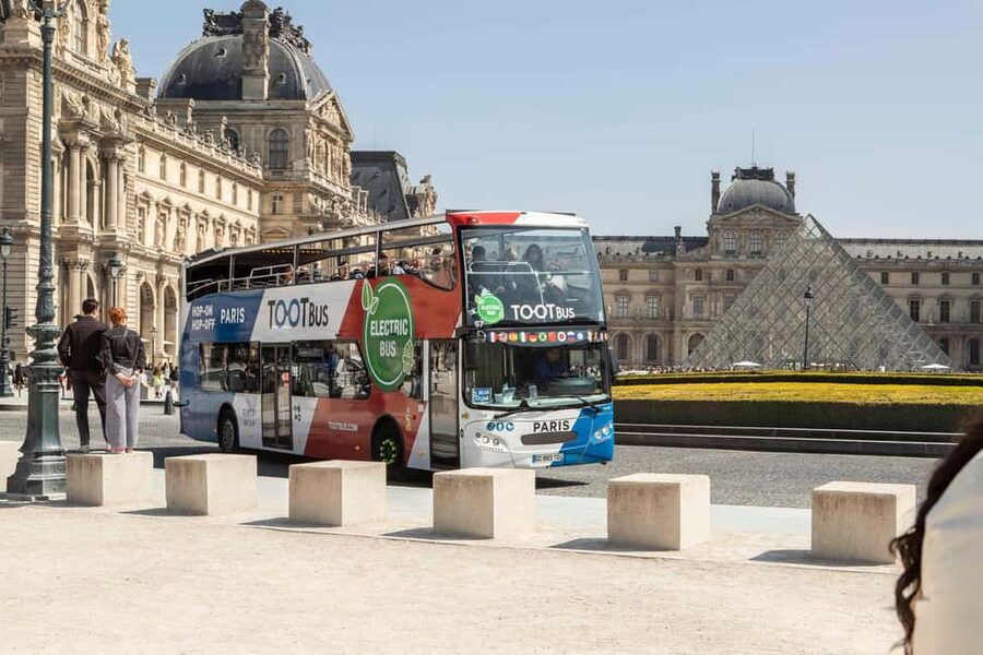 Paris: Discovery Hop-On Hop-Off and Paris by Night Tour - What this Paris bus tour actually gives you