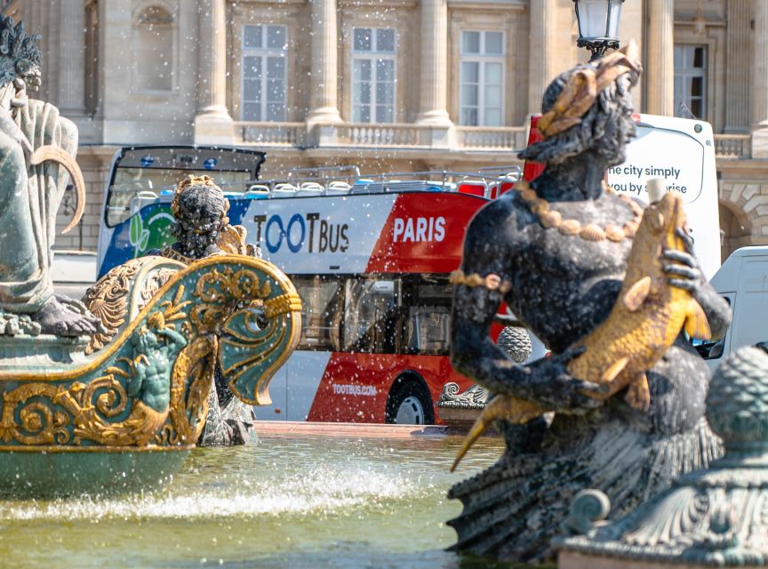 Paris: Discovery Hop-On Hop-Off and Paris by Night Tour - Five walking tours add value between bus rides