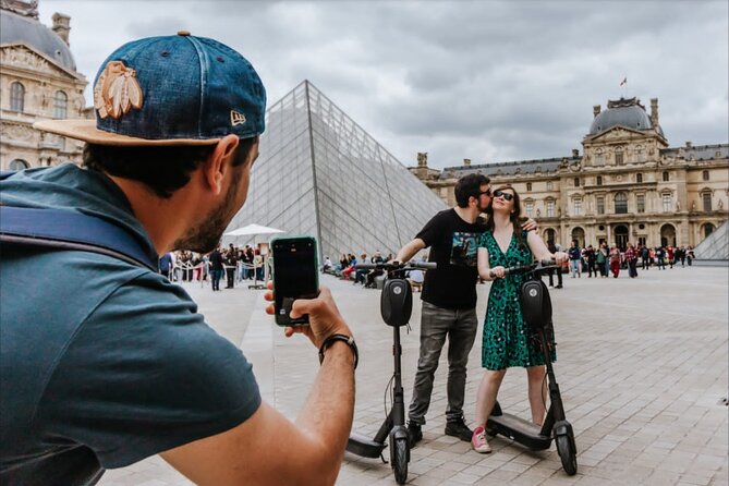Paris E-Scooter Tour with fun & informative guide (small groups) - What the guides add