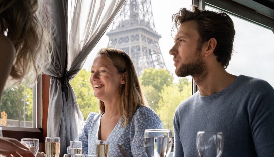 Paris: Early Evening Dinner Cruise on the River Seine - Practical booking advice for a smoother evening