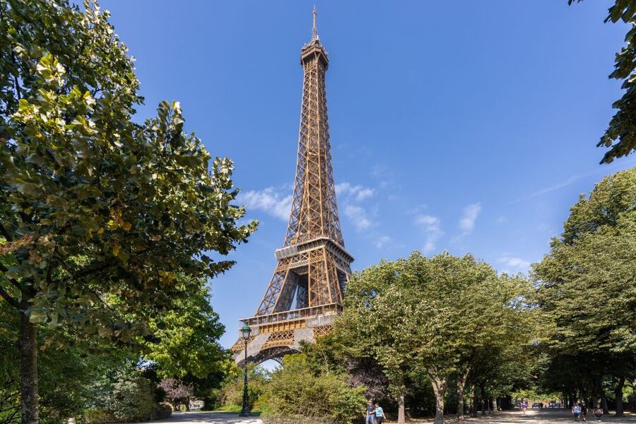 Paris: Eiffel Tower 2nd Floor or Summit Access - Who will enjoy this Eiffel Tower visit?