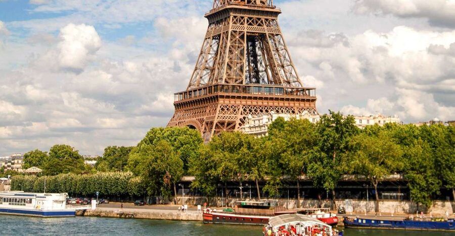 Paris: Eiffel Tower Access by Elevator & Seine River Cruise - Reaching the second floor by elevator