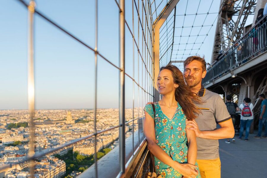 Paris: Eiffel Tower Access w/ Audioguide and Optional Cruise - Audioguide or live escort?