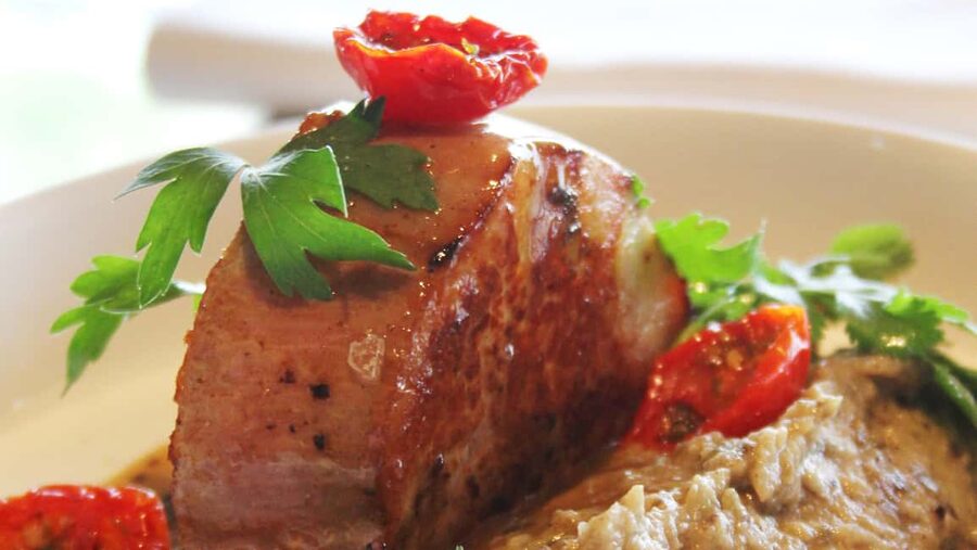 Paris: Eiffel Tower Dining, Gustave Menu at Madame Brasserie - Who should book this dinner?