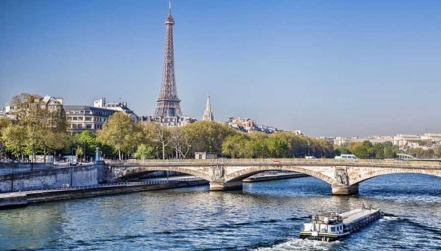 Paris: Eiffel Tower Hosted Tour, Seine Cruise and City Tour - The one-hour Seine cruise