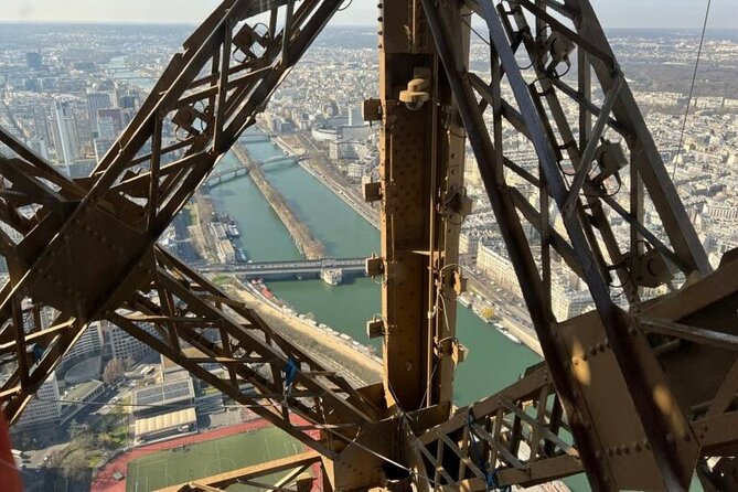 Paris: Eiffel Tower Summit Small-Group Guided Tour Max 6 People - The Eiffel Tower summit at 276 meters