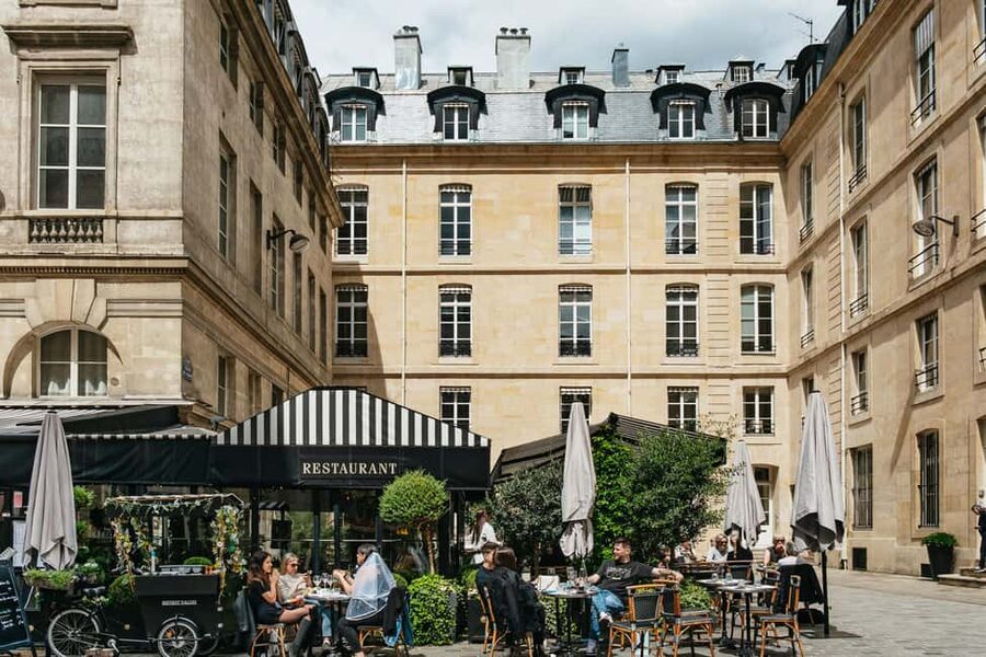 Paris: Emily TV Show Locations Guided Walking Tour - Rue de Montpensier and Gabriel’s restaurant