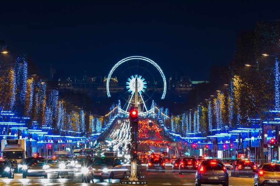 Paris: Evening Sightseeing Tour and Moulin Rouge Show - Is $200 a fair price?