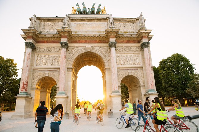 Paris Evening Snapshot Bike Tour - Berthillon and a pause by the Seine