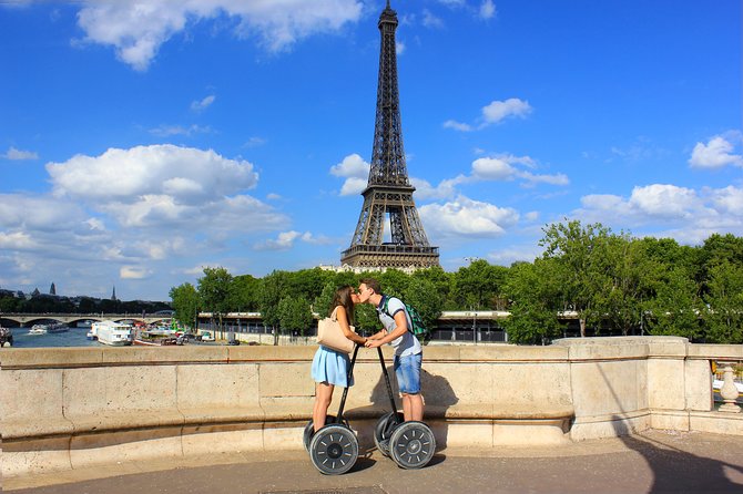 Paris: Experience Segway Top Highlights Small Group 2 Hours - Place de la Concorde and the long Champs-Élysées