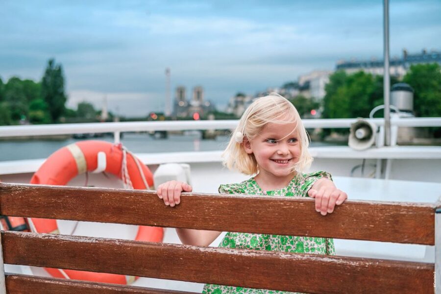 Paris: Family-Friendly River Seine Guided Cruise - Who should book this family Seine cruise?