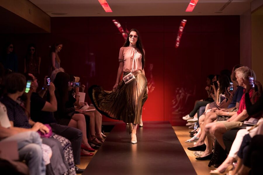 Paris: Fashion Show at Galeries Lafayette Haussmann - Key points at a glance