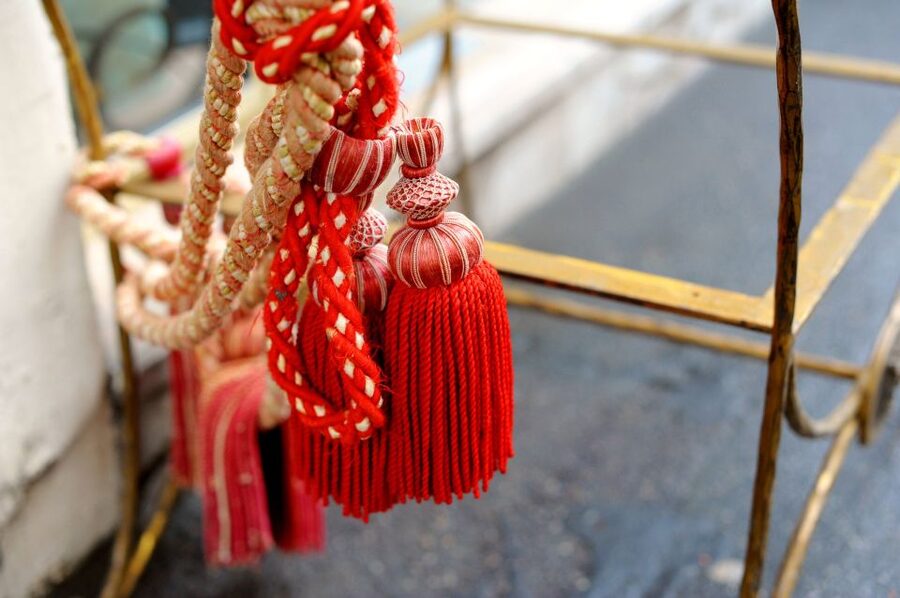 Paris: Flea Market Insider's Tour in Extra-Small Group - Key Things to Know Before You Go