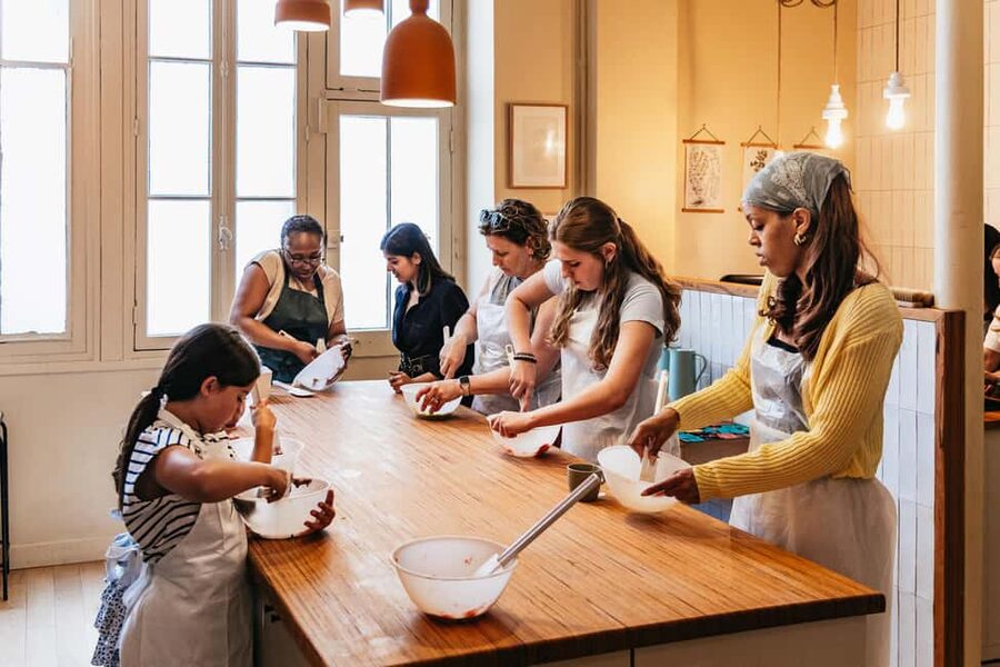 Paris: French Macaron Culinary Class with a Chef - Meeting point, timing, and useful planning advice