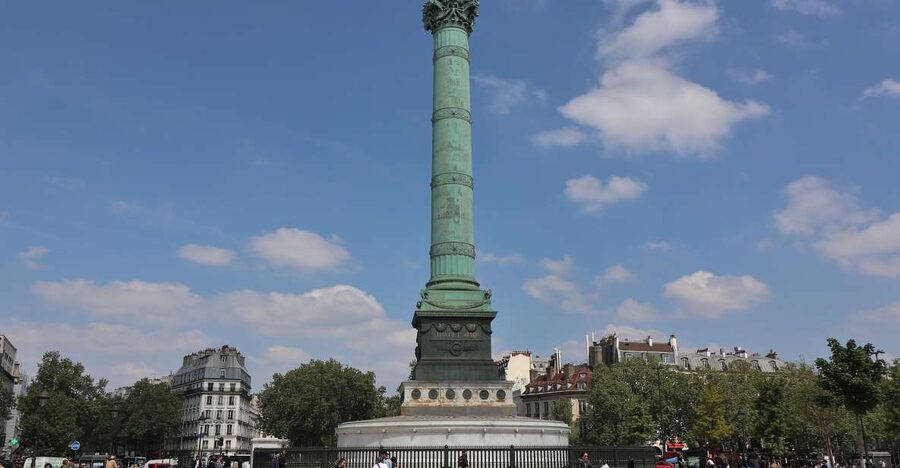 Paris: French Revolution Walking Tour - Beginning at the Fontaine au Sphinx on Place du Châtelet