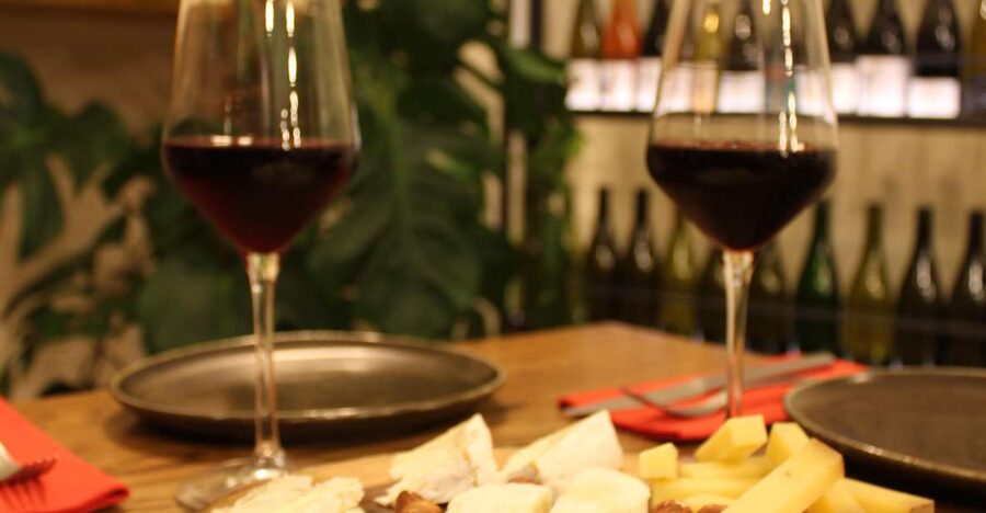 Paris: French Wine and Cheese Guided Tasting - Is $82 a fair price?