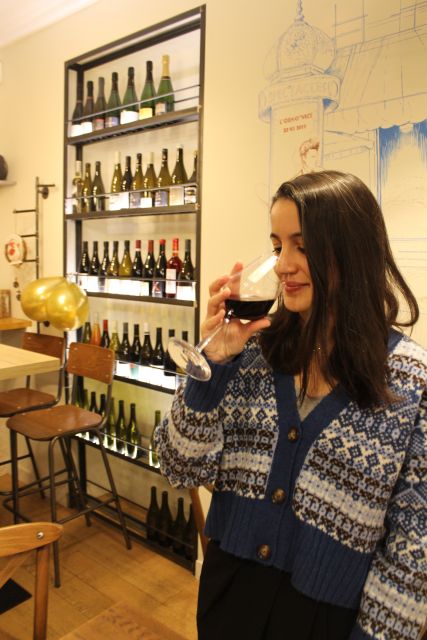 Paris: French Wine and Cheese Guided Tasting - The first lesson: France in a wine glass