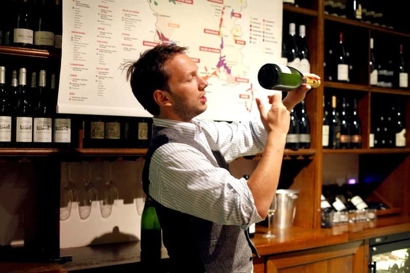Paris: French Wine Tasting Class with Sommelier - Bread, cheese, and the practical side of pairing