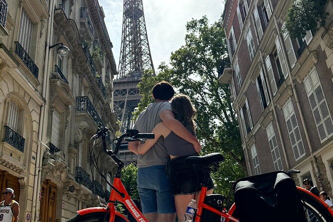 Paris Guided City Sightseeing Tour by Bike or E-Bike - Grand Palais, Champs-Élysées, and the final sights