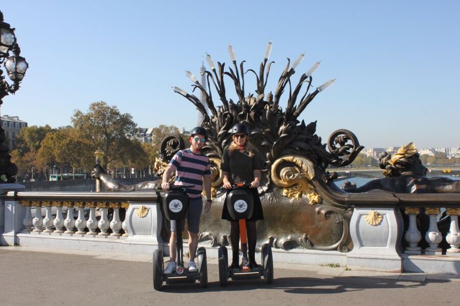 Paris: Guided Segway Tour - The Louvre and the Seine