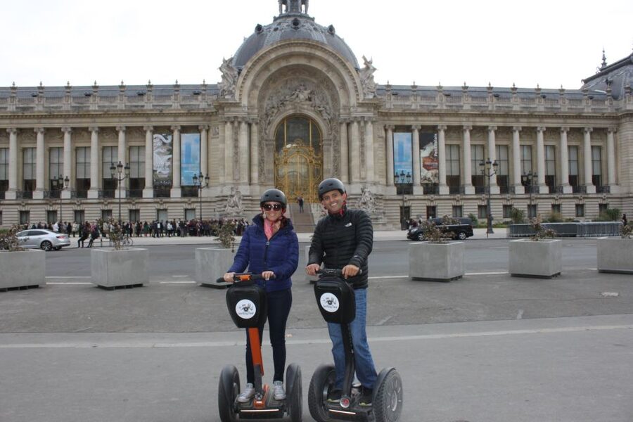 Paris: Guided Segway Tour - Starting at Avenue de la Bourdonnais