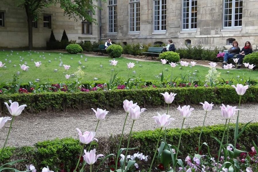 Paris: Guided tour of Marais in German - The Marais and its former swampland