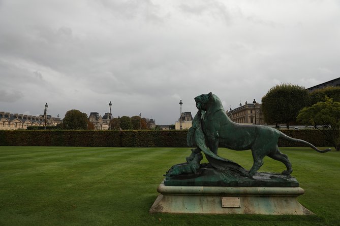 Paris Half Day Private Customized Walking Tour, Transport Options - Walking, car service, and Paris traffic