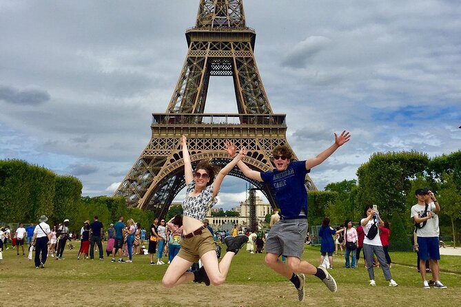 Paris Highlights: Half Day Private Walking Tour - Starting with the Louvre and its glass pyramid