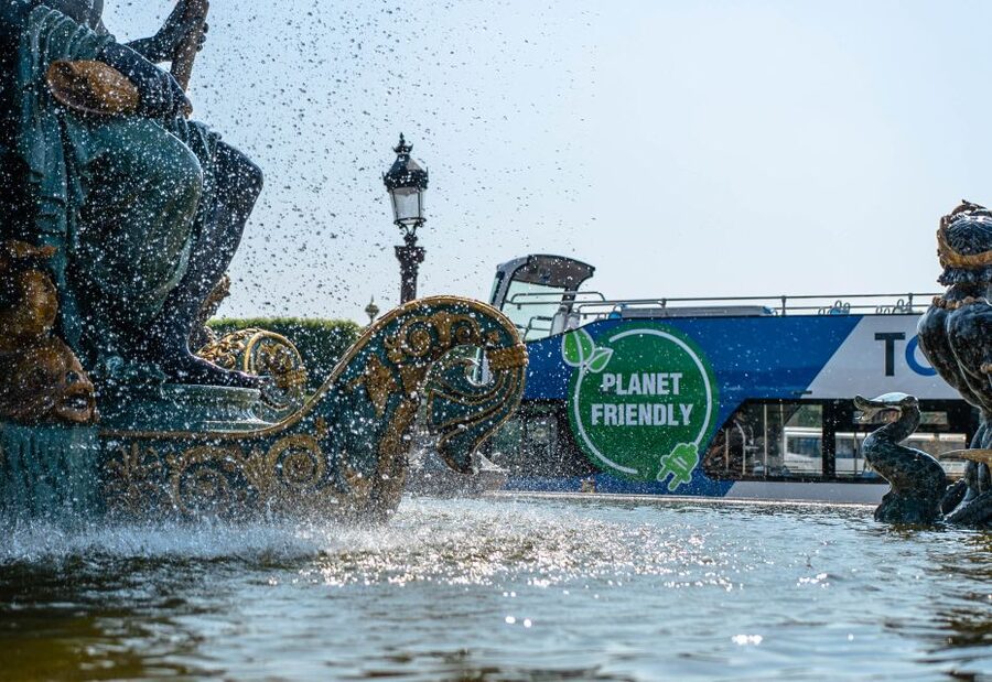 Paris: Hop-on Hop-off Bus Tour & Seine Cruise Bundle Tour - Notre-Dame, the Panthéon, and Luxembourg Gardens