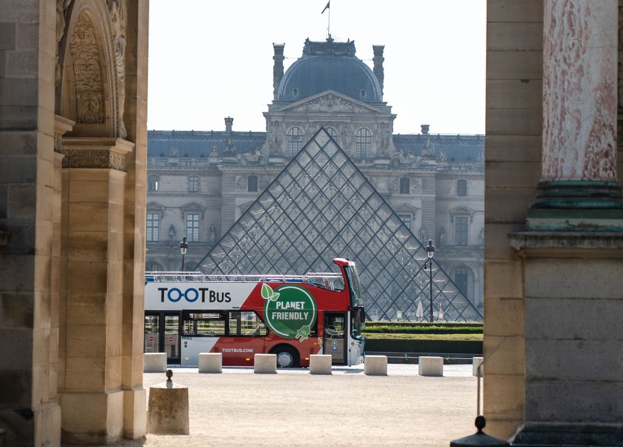 Paris: Hop-on Hop-off Bus Tour & Seine Cruise Bundle Tour - Champs-Elysées, Trocadéro, and the Eiffel Tower