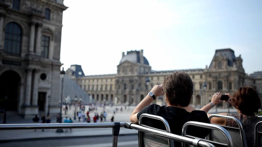 Paris: Hop-on Hop-off Bus Tour & Seine Cruise Bundle Tour - The Seine cruise shows a different Paris