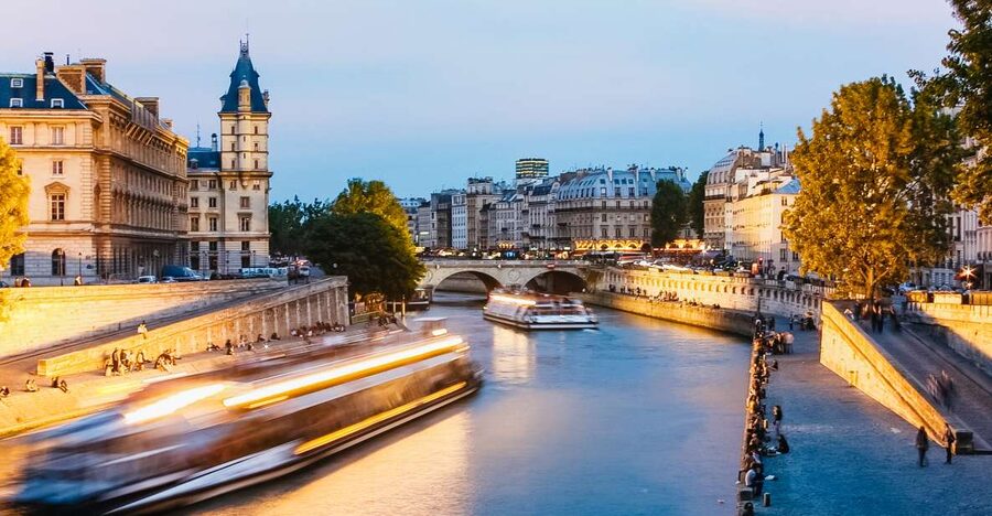 Paris: Illuminated Evening River Cruise & Waffle Tasting - Key points to know before you go