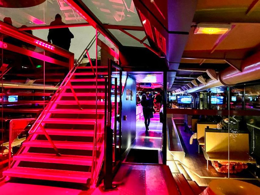 Paris: Illuminated Evening River Cruise & Waffle Tasting - Returning to the Eiffel Tower after dark