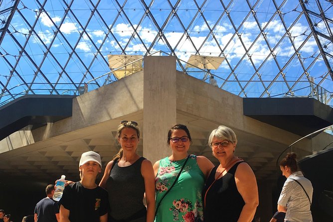 Paris Kids and Families Private Louvre Tour - Paintings and sculpture beyond the postcard sights