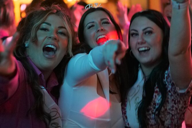 Paris Latin Quarter Pub Crawl Bars and Clubs - Guides make the biggest difference