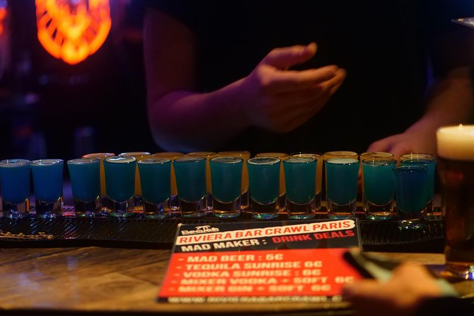 Paris Latin Quarter Pub Crawl Bars and Clubs - Group size, age, and the social mood