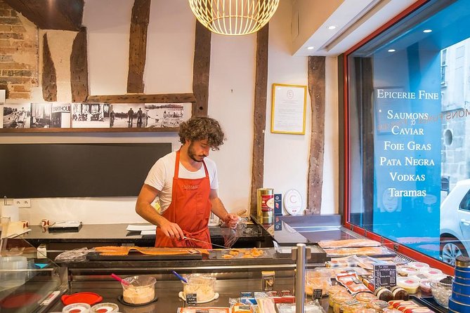 Paris Le Marais District Original Food and Wine Tasting Tour - Marché des Enfants Rouges and the pleasure of a market stop