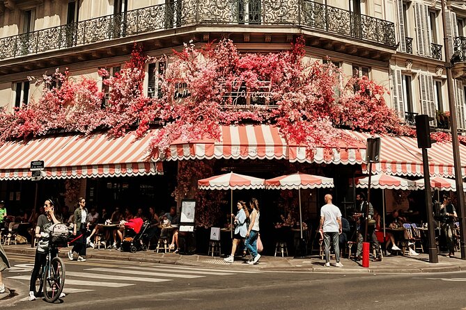 Paris Le Marais Food Tour – Full French Meal by Do Eat Better - Place des Vosges ends on a sweet note