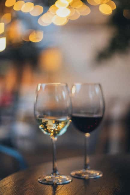 Paris Le Marais Food Tour: Full Traditional French Feast - Why Le Marais is a good place for a food walk