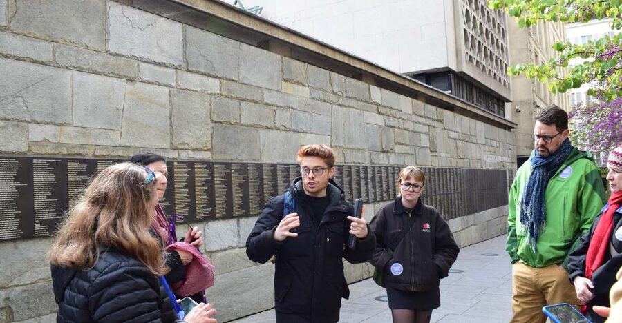 Paris: Le Marais & Montmartre Jewish History Walking Tour - Village Saint-Paul and the changing neighborhood